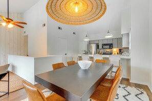 อพาร์ทเมนท์ (3 Bedrooms) | ภายใน