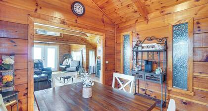 Cabin w/ Deck & Mountain Views Near Gatlinburg!