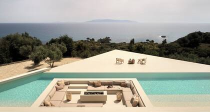 Sui Generis Villa