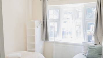 Ferienhaus | 6 Schlafzimmer, Bügeleisen/Bügelbrett, kostenloses WLAN, Bettwäsche