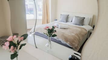 6 habitaciones, tabla de planchar con plancha y wifi gratis