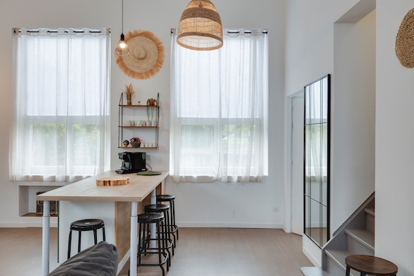 Interior - Gîte de l'École des Gourmands – Comfort, On-Site Restaurant & Charm in Dordogne (Moulin-Neuf)
