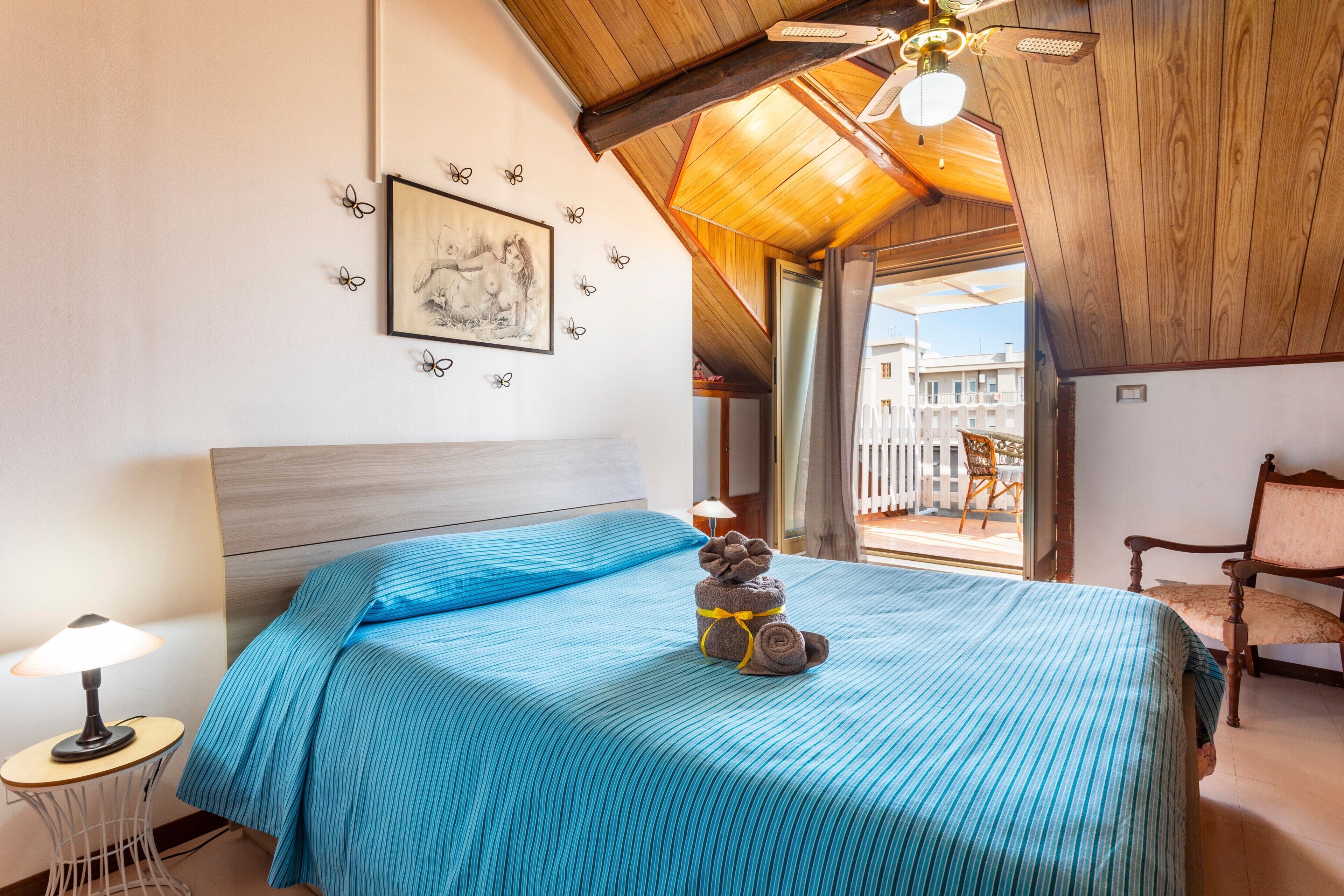 2 slaapkamers, een strijkplank/strijkijzer, gratis wifi, beddengoed