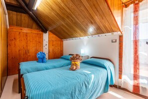 2 dormitorios, tabla de planchar con plancha, wifi gratis y ropa de cama