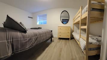 2 bedrooms, WiFi, bed sheets