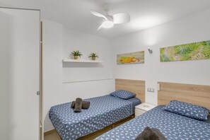 2 makuuhuonetta, silitysrauta/-lauta, ilmainen Wi-Fi, vuodevaatteet
