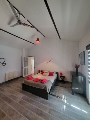 6 bedrooms, iron/ironing board, travel crib, WiFi