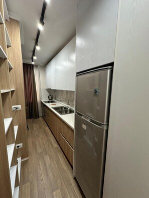 Apartment, 1 Schlafzimmer, barrierefrei, Gartenblick | Eigene Küche