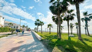 Beach nearby - Apartment 'Antillas' with Sea View, Wi-Fi and Air Conditioning (Torrox)