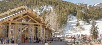 109A  Buss Elle - New Spacious Property in Great West Ketchum Location