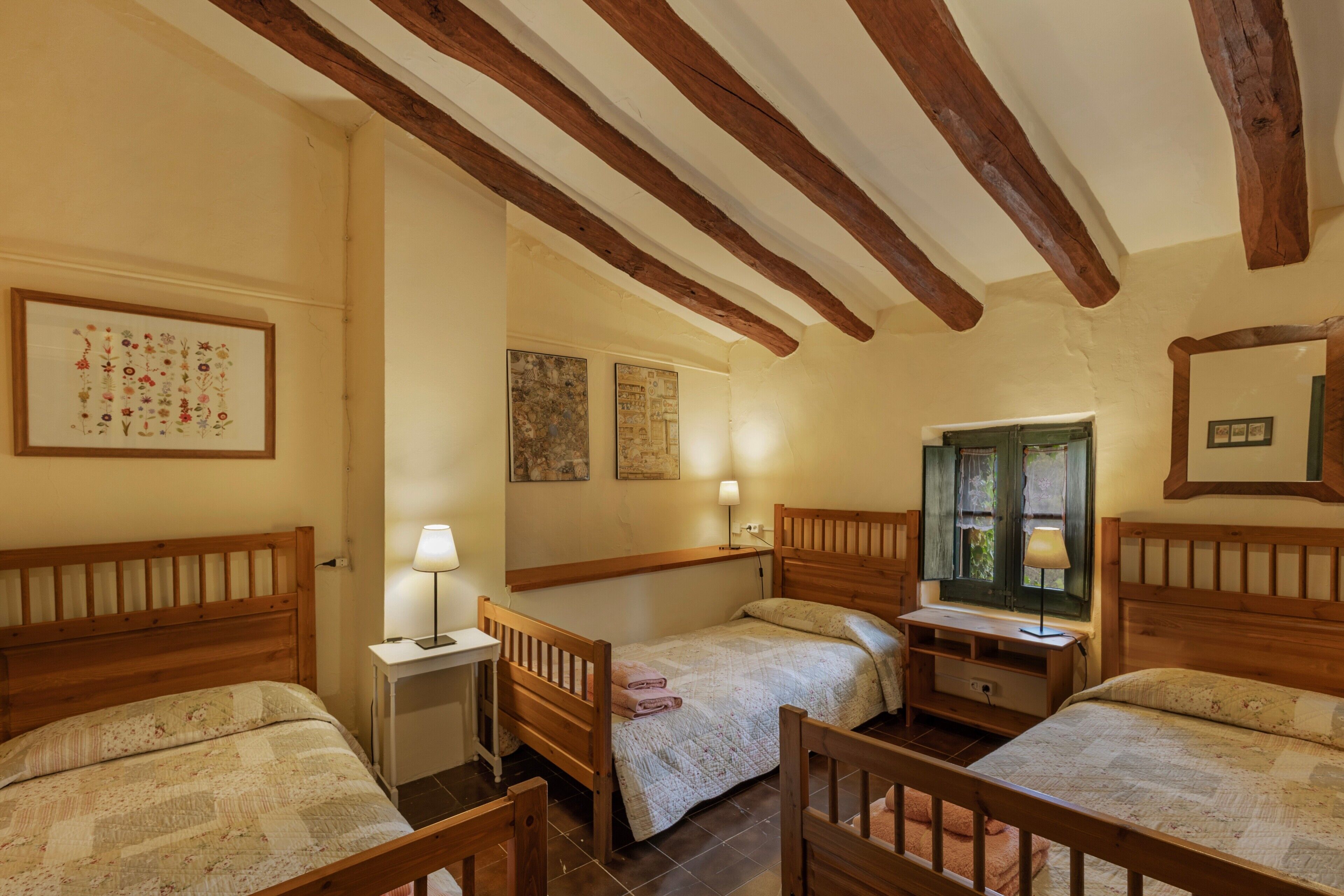 4 habitaciones, wifi gratis y ropa de cama 