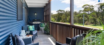 Casa Blu – steps from Culburra Beach's blue waters
