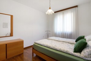 1 Schlafzimmer, Bügeleisen/Bügelbrett, kostenloses WLAN, Bettwäsche