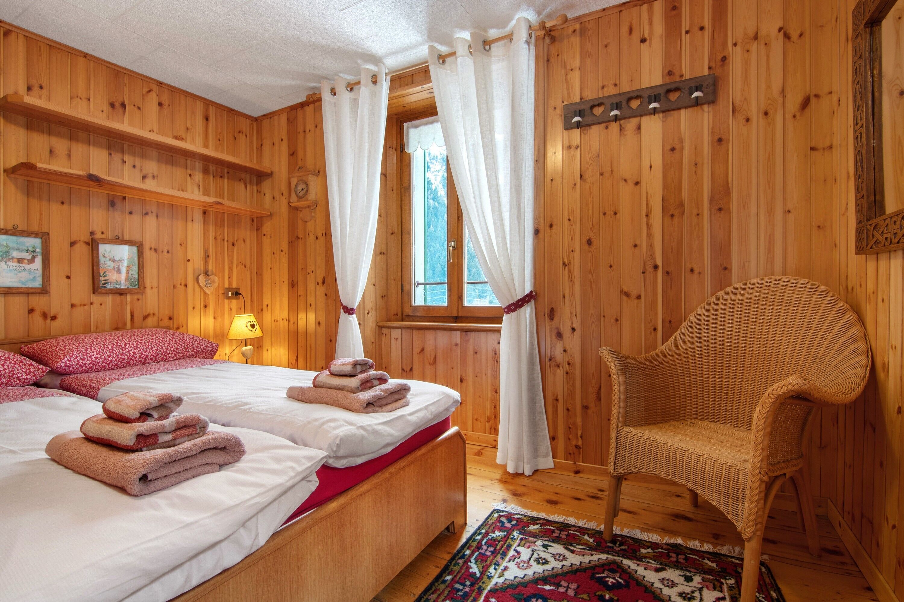 1 bedroom, free WiFi, bed sheets