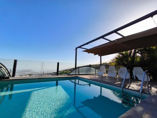 'Finca Verónica' with Sea View, Wi-Fi and Air Conditioning