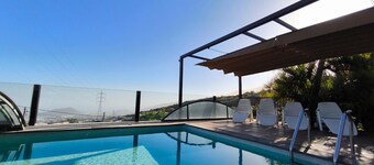 'Finca Verónica' with Sea View, Wi-Fi and Air Conditioning