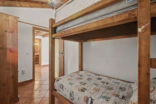 'Finca Verónica' with Sea View, Wi-Fi and Air Conditioning