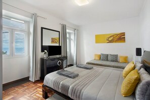 1 slaapkamer, een strijkplank/strijkijzer, gratis wifi, beddengoed