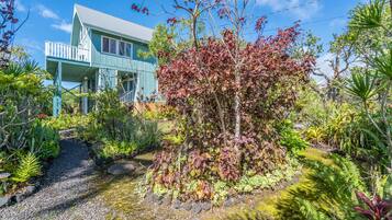 House, 2 Bedrooms | Property grounds