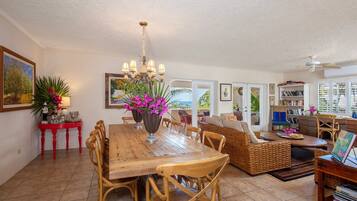 House, 2 Bedrooms | Dining