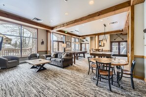 Lägenhet - 1 sovrum | Vardagsrum | Smart-tv