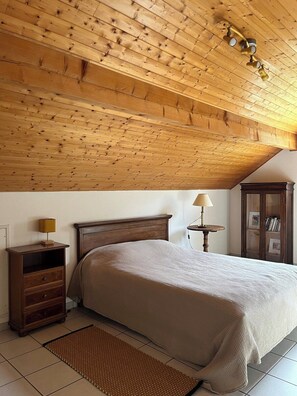 3 habitaciones, wifi y ropa de cama 