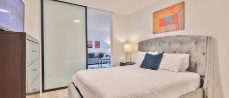 1 bedroom, desk, iron/ironing board, WiFi