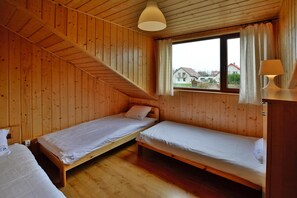 Ferienhaus | 2 Schlafzimmer, individuell eingerichtet, Bettwäsche
