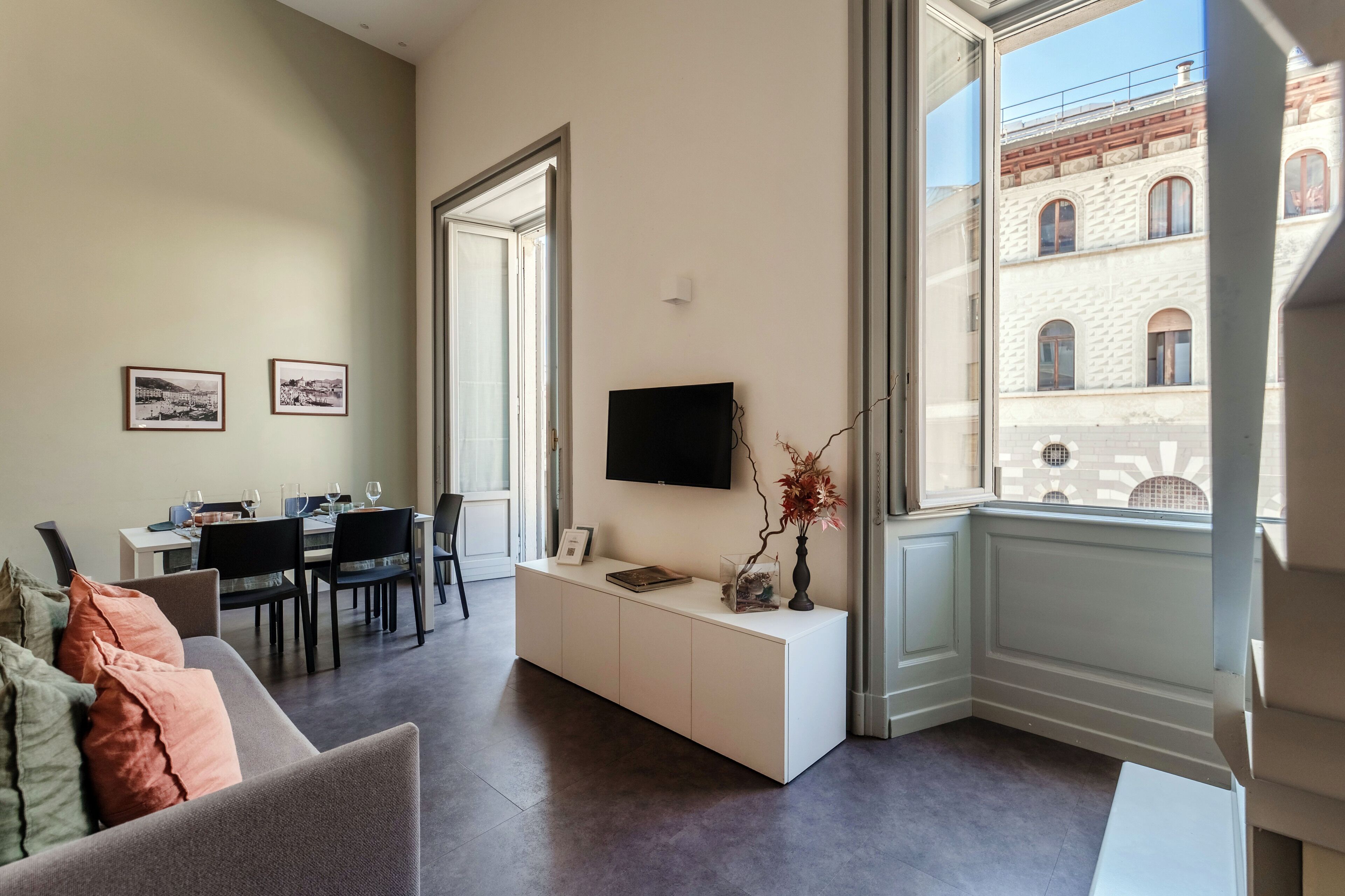 Appartement | Aire de séjour | Téléviseur à écran plat de 30 po avec télévision numérique