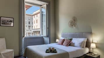 Apartment | Premium bedding, down duvets, iron/ironing board, cots/infant beds