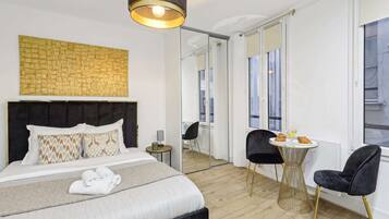 1 Schlafzimmer, Bügeleisen/Bügelbrett, Reisekinderbett, kostenloses WLAN