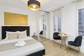 1 Schlafzimmer, Bügeleisen/Bügelbrett, Reisekinderbett, kostenloses WLAN