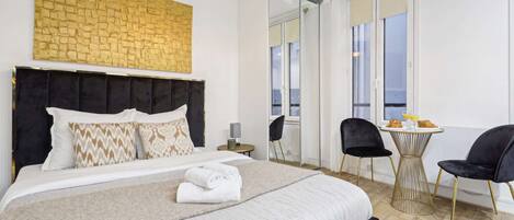 1 Schlafzimmer, Bügeleisen/Bügelbrett, Reisekinderbett, kostenloses WLAN