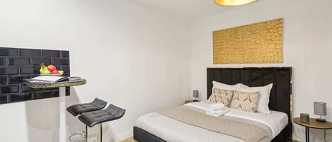 1 chambre, fer et planche Ă repasser, lit parapluie, Wi-Fi gratuit