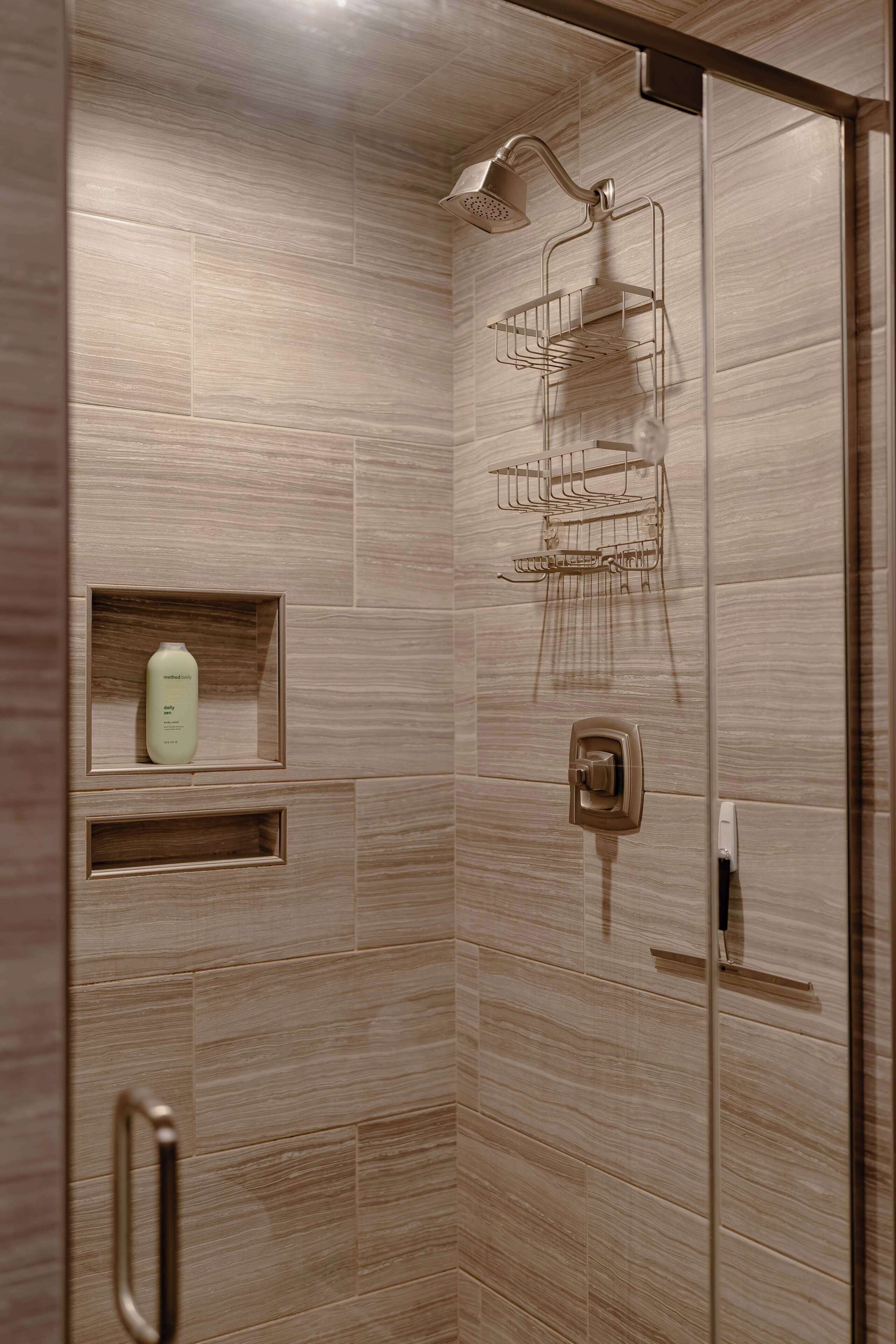 Shower, towels, shampoo