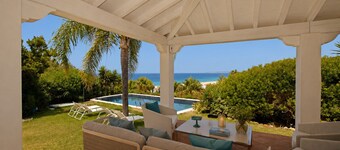 Recently renovated villa overlooking the coast of Atlanterra, for 8 pax.