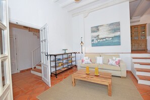 TV, fireplace - Recently renovated villa overlooking the coast of Atlanterra, for 8 pax. (Tarifa)