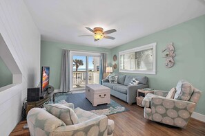 TV, DVD player, offices - Oceanfront Condo, OnSite Pool - Beach Daze (St. Augustine)