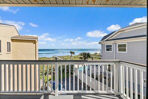 Property grounds - Oceanfront Condo, OnSite Pool - Beach Daze (St. Augustine)