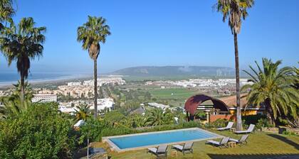 Renovated villa, with comfortable style, large garden and swimming pool for 10pax.