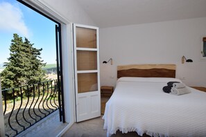5 habitaciones, tabla de planchar con plancha y wifi gratis