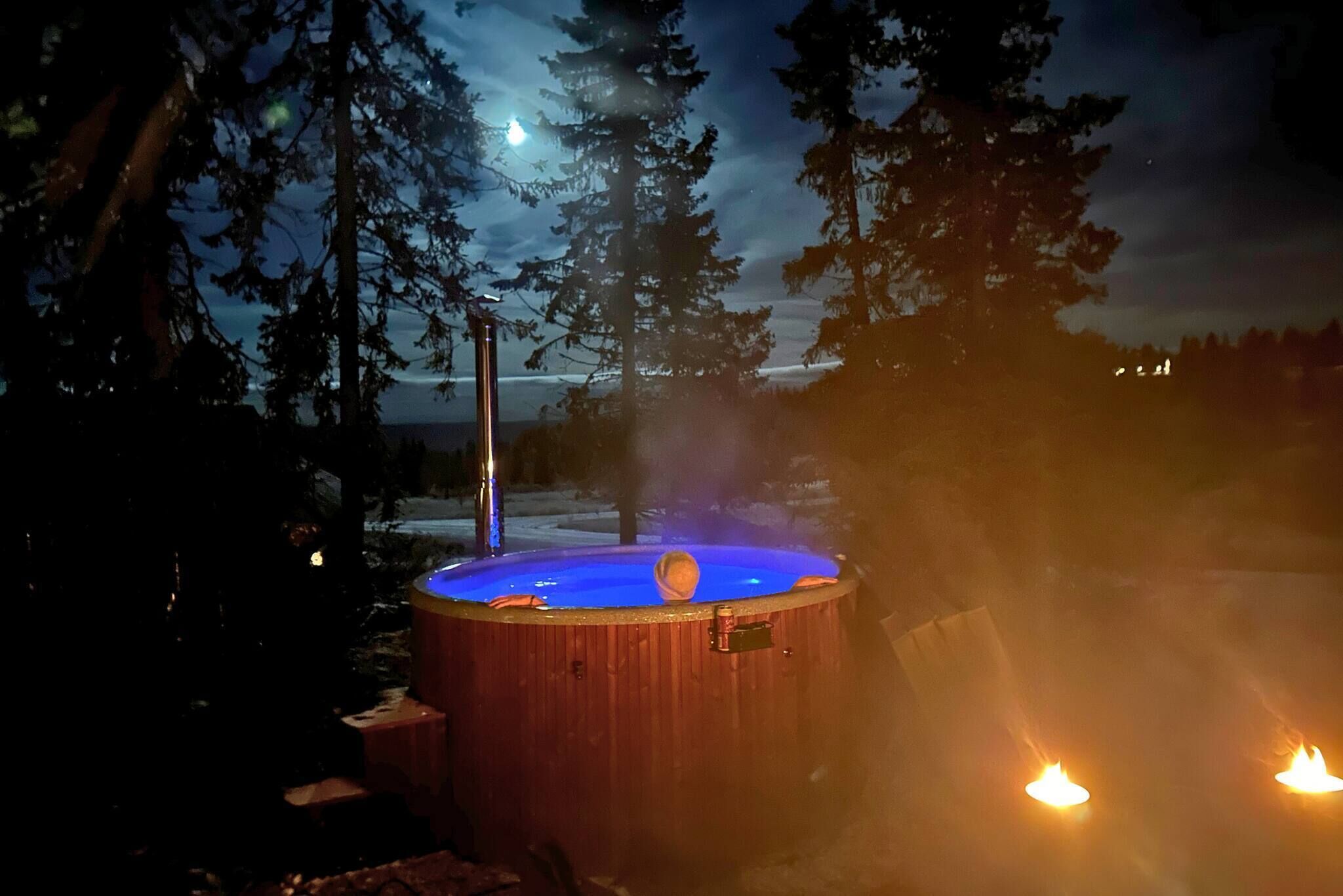 Ferienhütte, 4 Schlafzimmer, Terrasse, Bergblick | Außen-Whirlpool