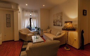 Flat-screen TV - Viola (Bakar)