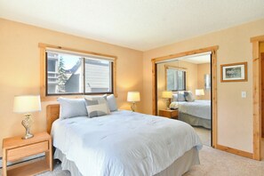 3 bedrooms, free WiFi, bed sheets