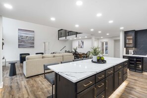 House, Multiple Beds, Pool Access, Mountain View (Van Kirk Cove) | Interior - Van Kirk Cove 6 BDR Stunner! (Branson West)