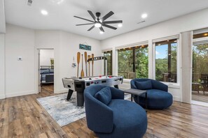 غرفة الألعاب