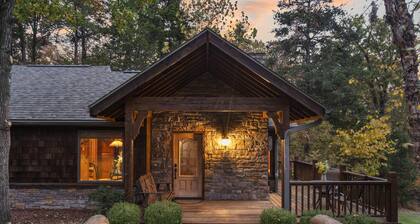 The Cabin at Rock Canyon