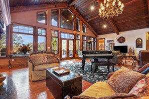 House, Multiple Beds, Balcony, Golf View (Lodge at Rock Canyon) | Living area - The Lodge at Rock Canyon (Branson)