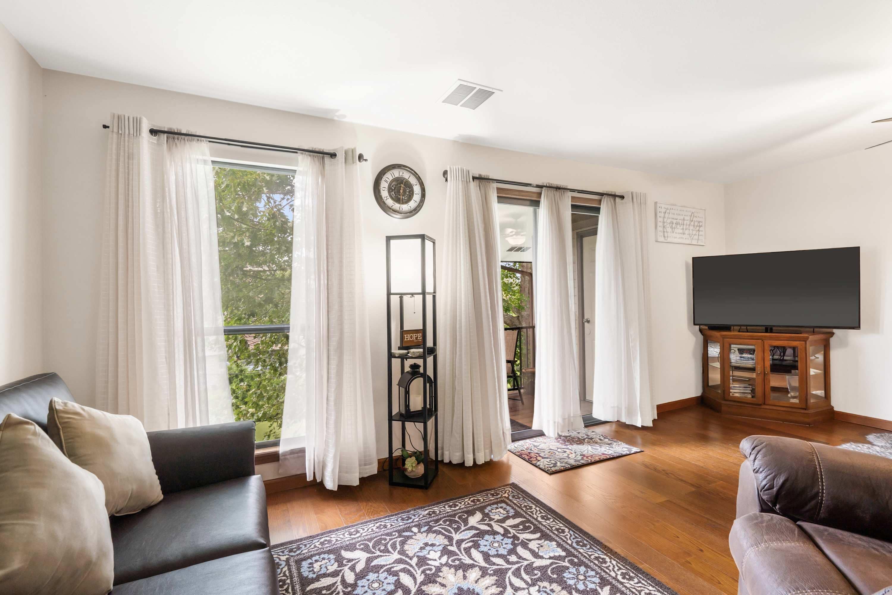 Condo, 1 Queen Bed with Sofa bed, Balcony, Garden View (Banta House Retreat at the Pointe) | Living area | 42-inch flat-screen TV with digital channels, fireplace