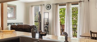 Banta House Retreat at the Pointe